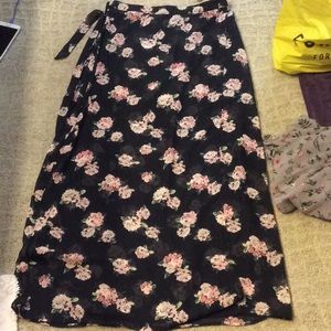 Black floral print skirt